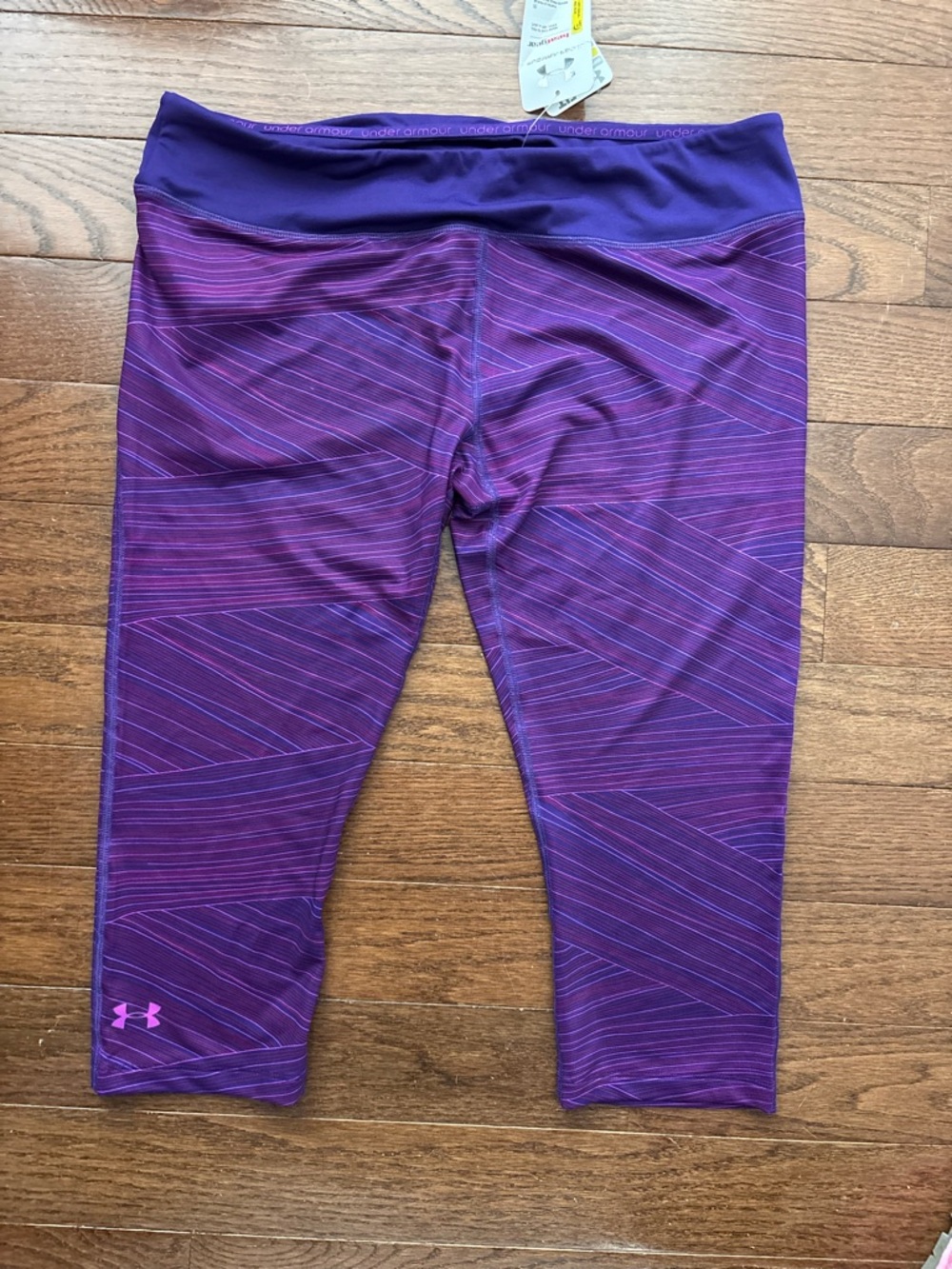 Under Armour Purple & Pink Girls' Athletic Capri Leggings